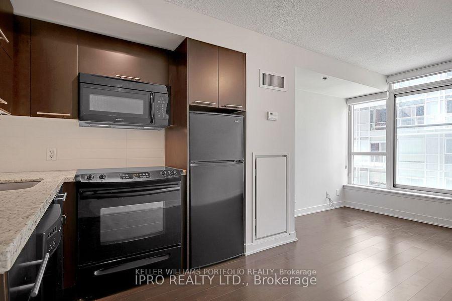 Photo 11 of Unit 420, 21 Nelson Street, Toronto, Waterfront Communities — HOMEH