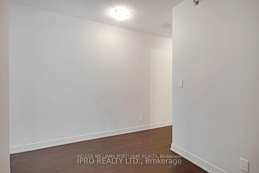 Photo 15 of Unit 420, 21 Nelson Street, Toronto, Waterfront Communities — HOMEH
