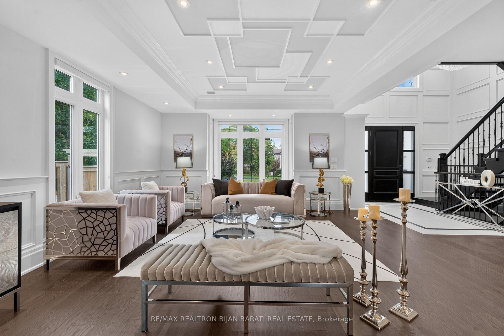 Photo 7 of 10 Bayberry Crescent, North York, Bayview Village — HOMEH