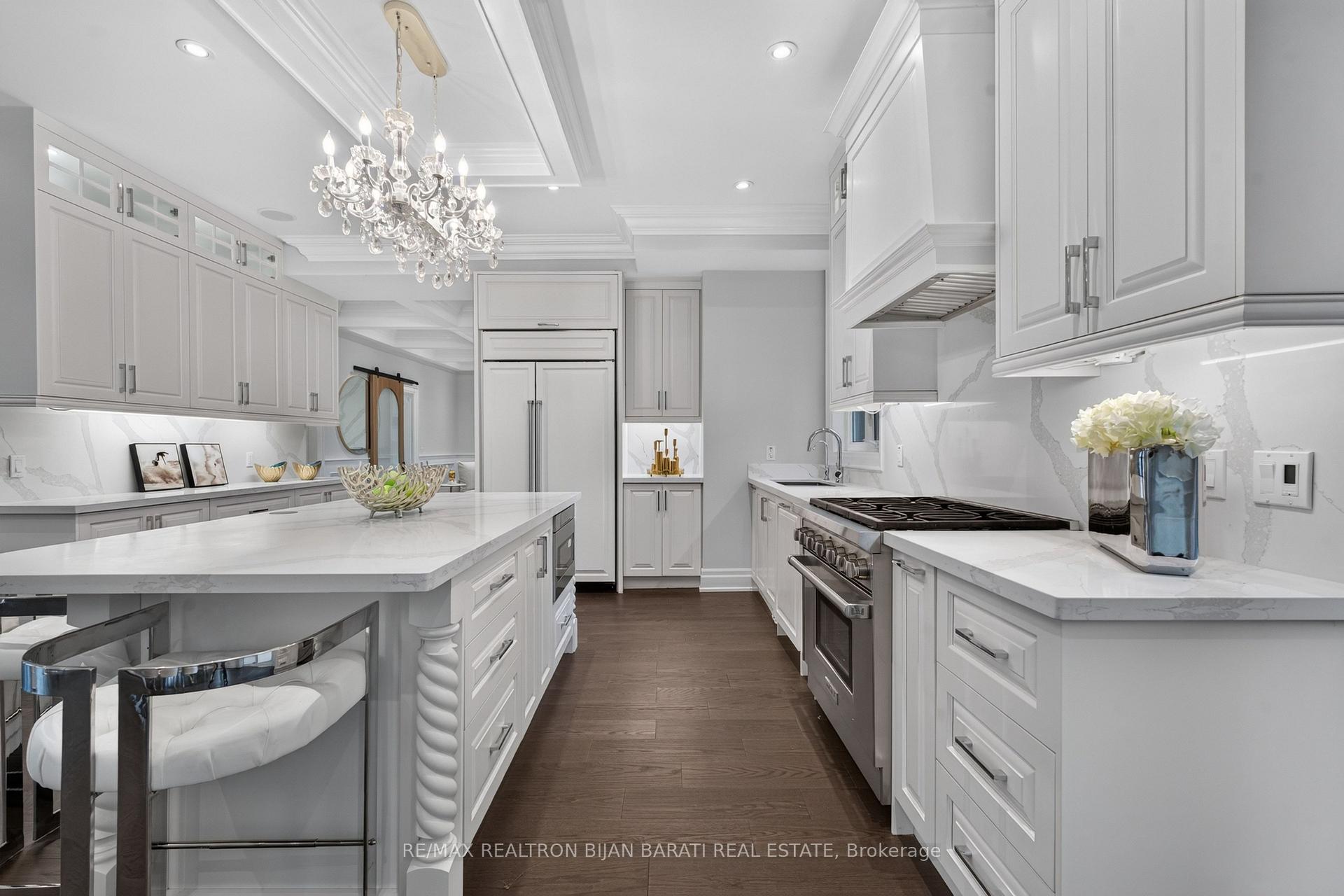 Photo 14 of 10 Bayberry Crescent, North York, Bayview Village — HOMEH