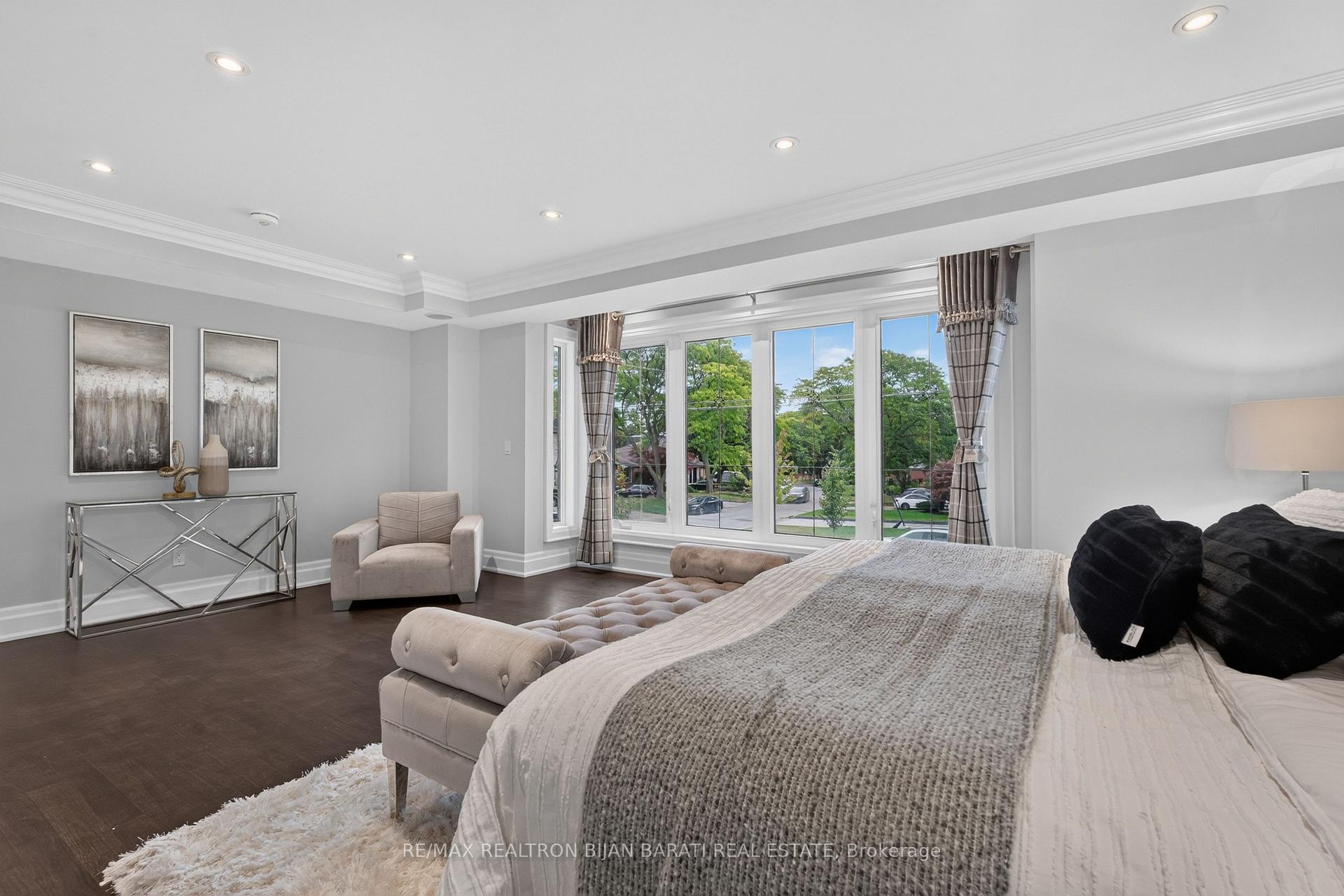 Photo 28 of 10 Bayberry Crescent, North York, Bayview Village — HOMEH