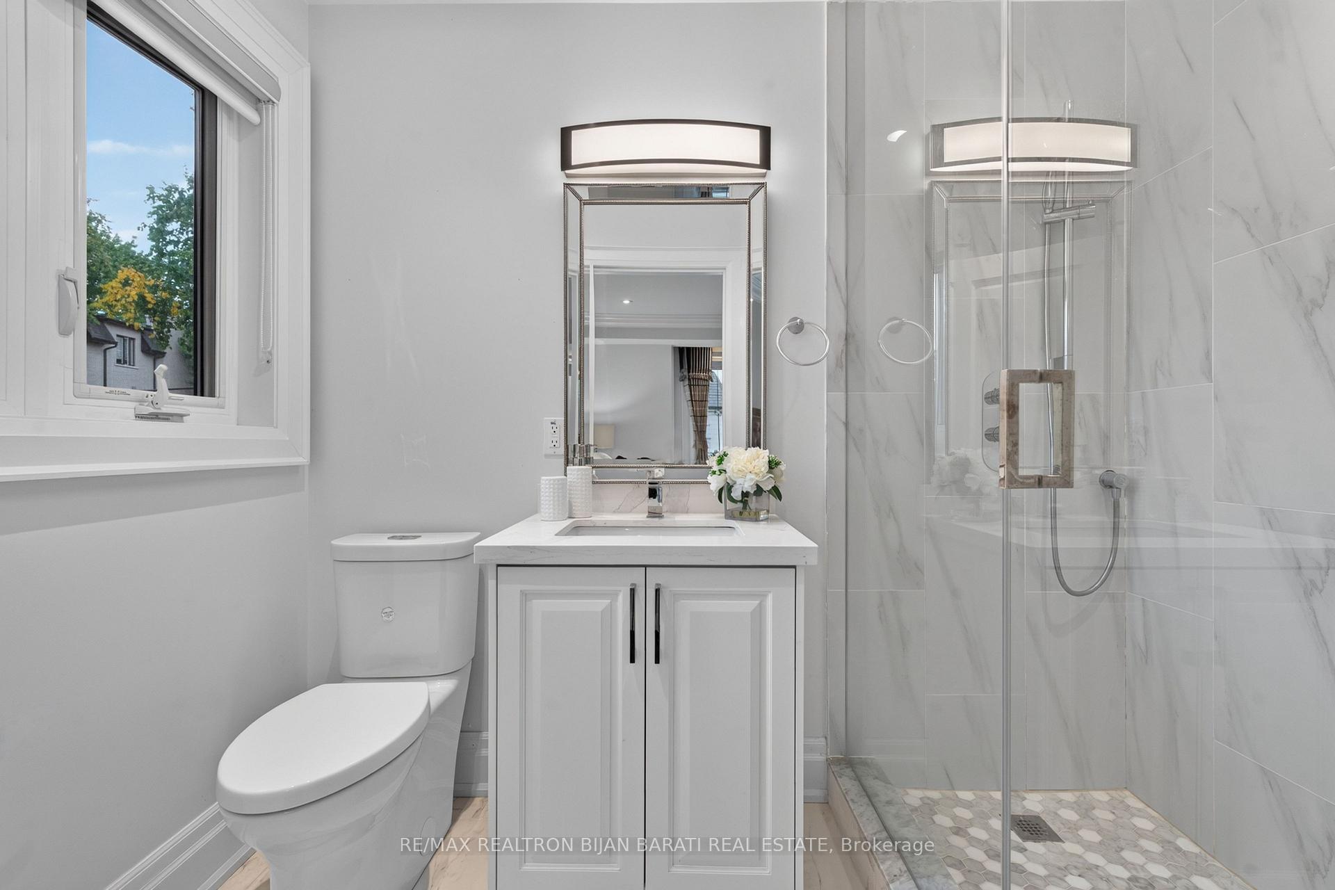 Photo 38 of 10 Bayberry Crescent, North York, Bayview Village — HOMEH