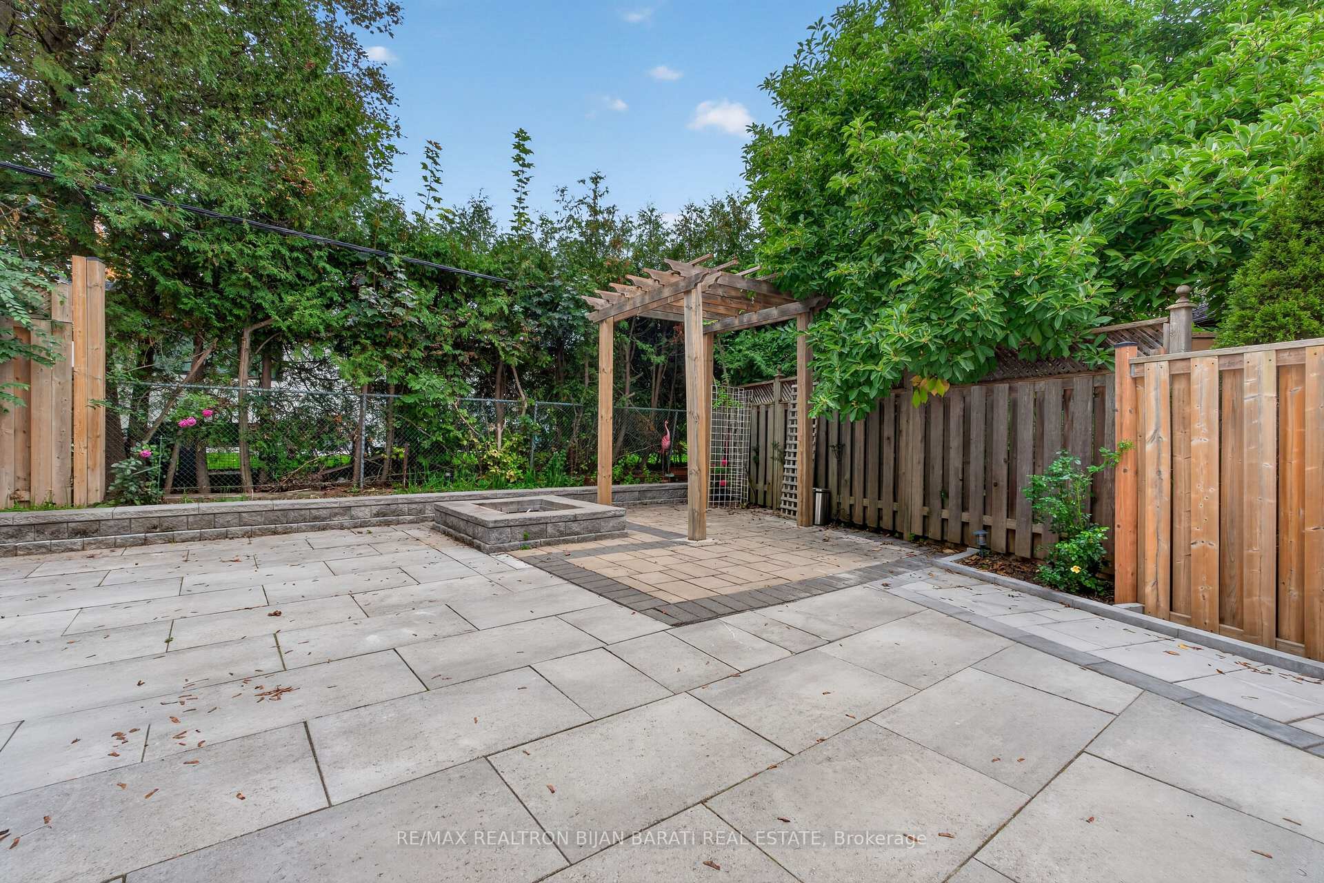 Photo 49 of 10 Bayberry Crescent, North York, Bayview Village — HOMEH