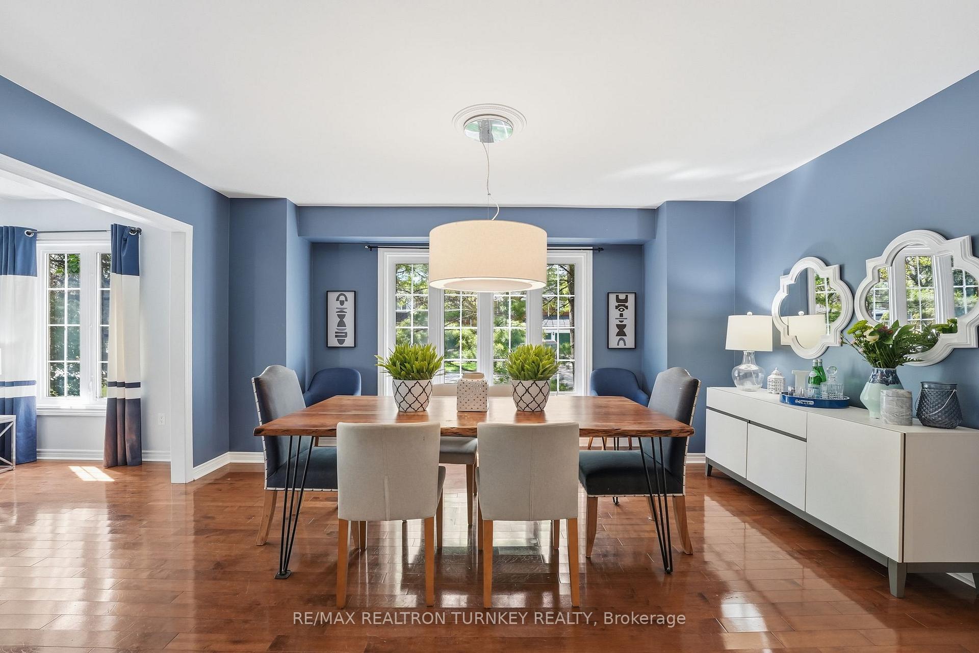 Photo 6 of 818 Exceller Circle, Newmarket, Stonehaven-Wyndham — HOMEH