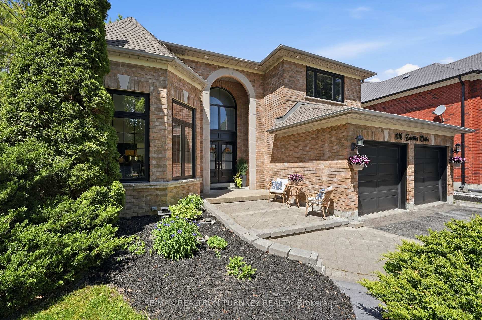 Photo 3 of 818 Exceller Circle, Newmarket, Stonehaven-Wyndham — HOMEH