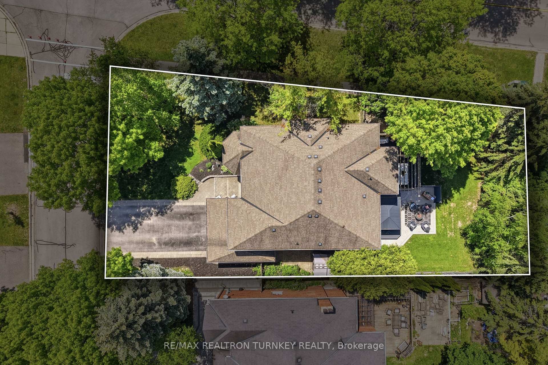 Photo 47 of 818 Exceller Circle, Newmarket, Stonehaven-Wyndham — HOMEH