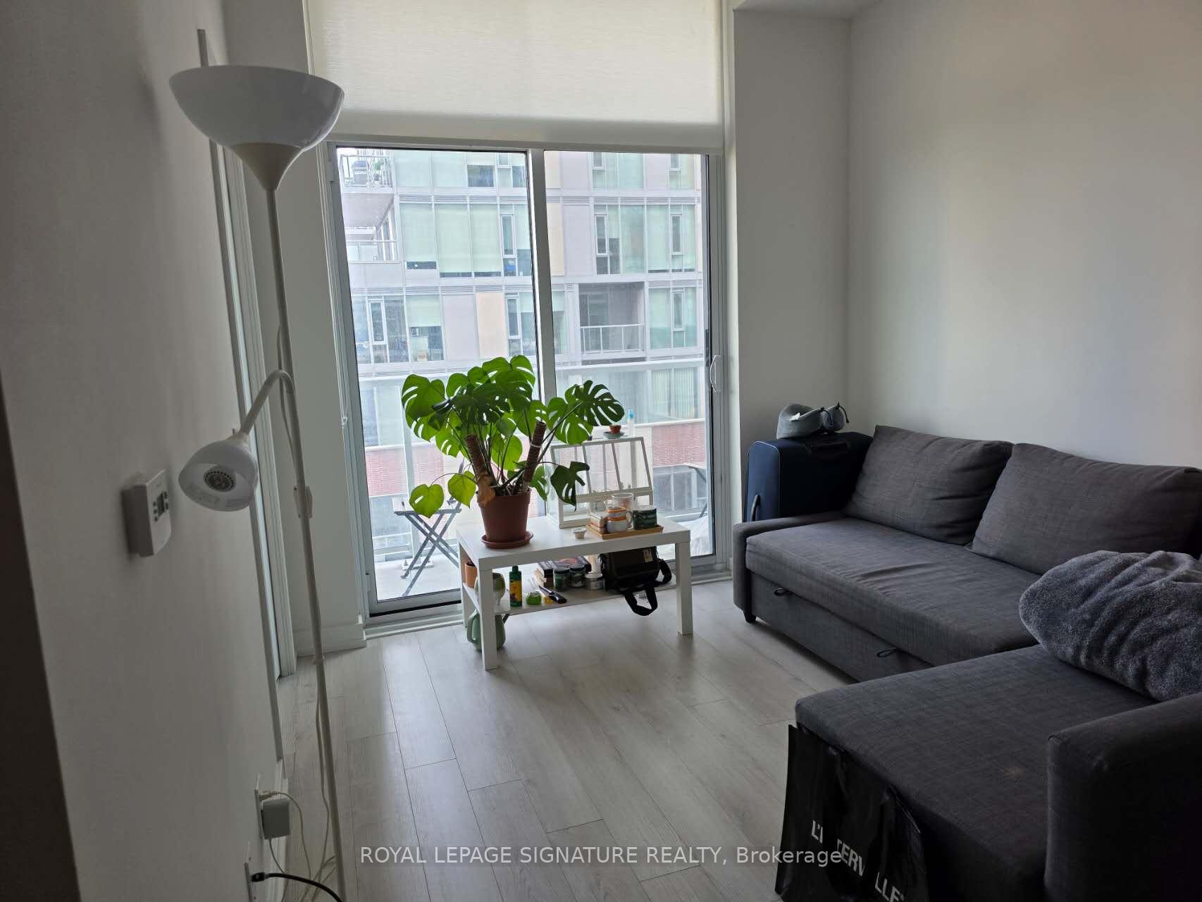 Photo of Unit 421, 33 Helendale Avenue