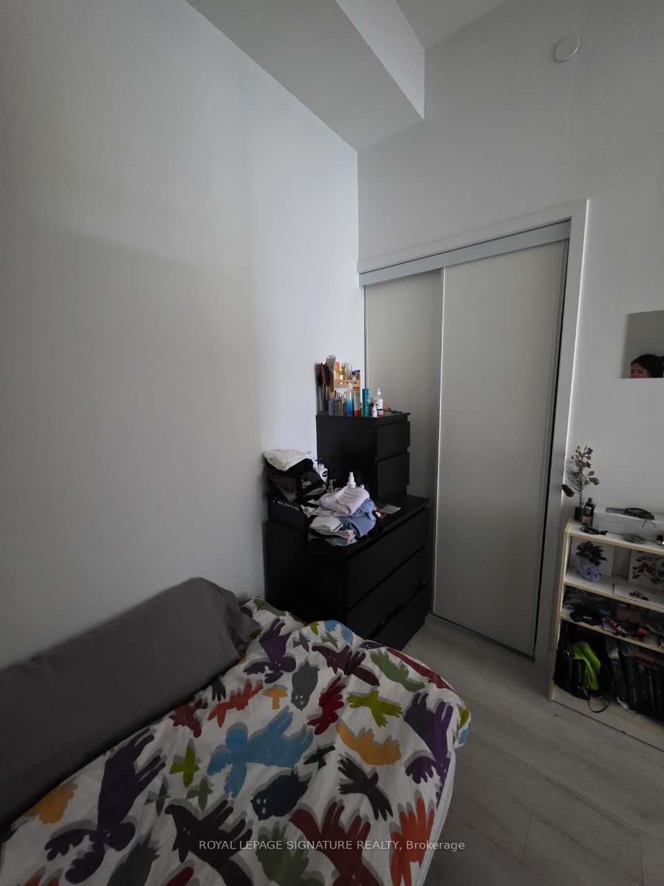 Photo 8 of Unit 421, 33 Helendale Avenue, Toronto, Yonge-Eglinton — HOMEH