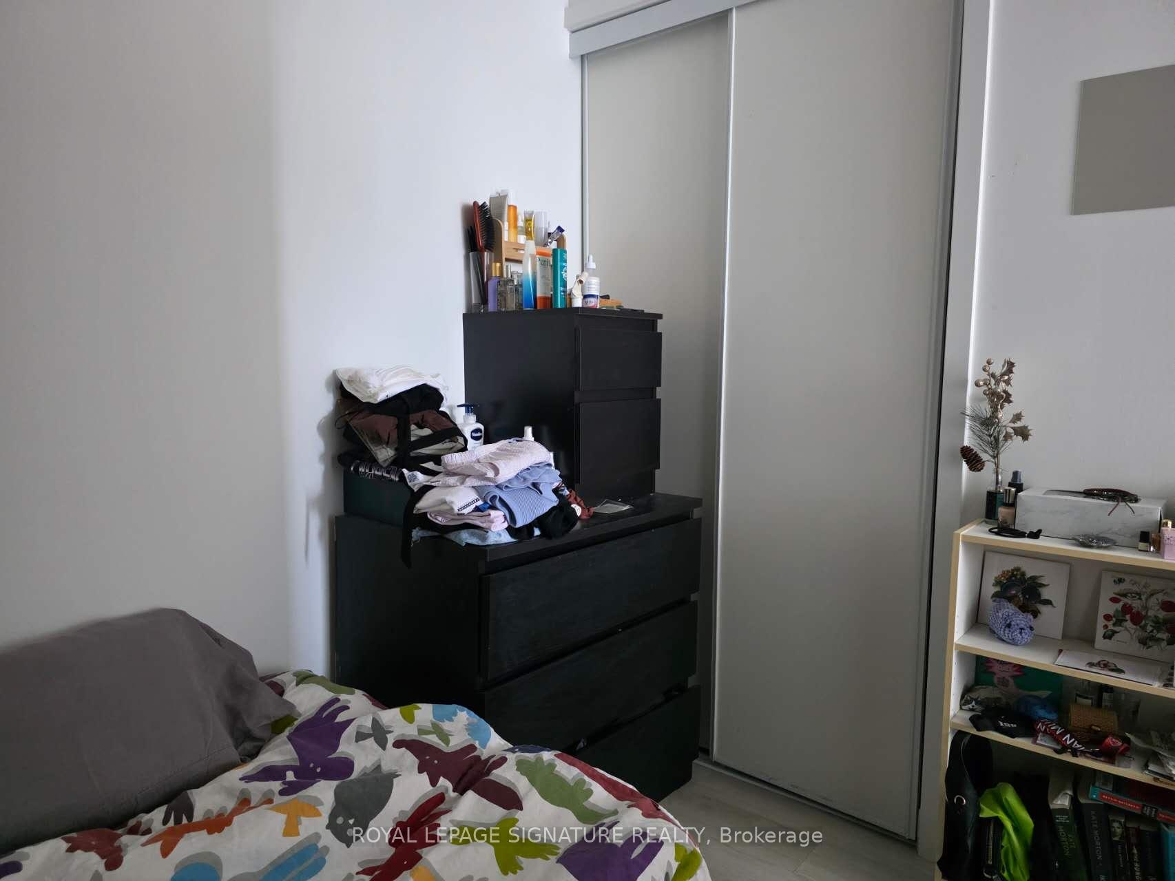 Photo 9 of Unit 421, 33 Helendale Avenue, Toronto, Yonge-Eglinton — HOMEH