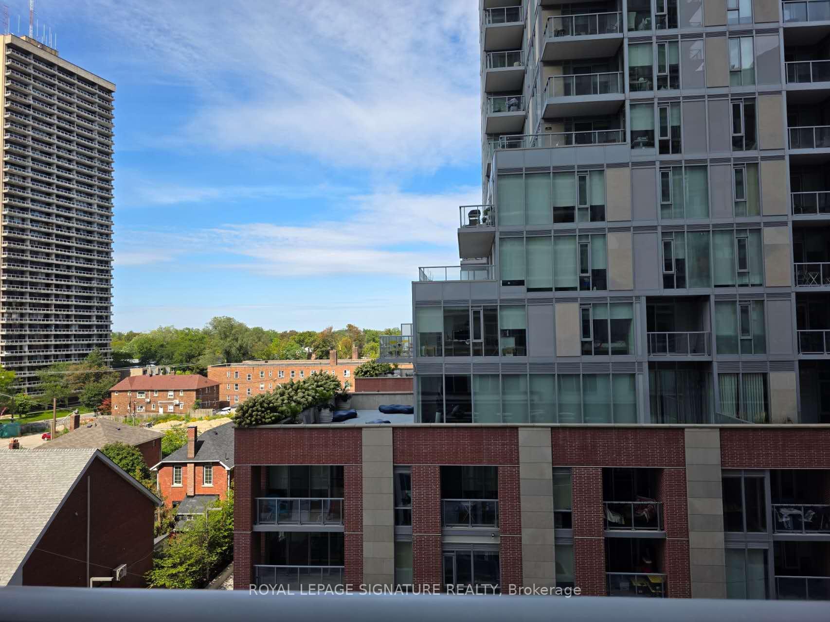 Photo 13 of Unit 421, 33 Helendale Avenue, Toronto, Yonge-Eglinton — HOMEH