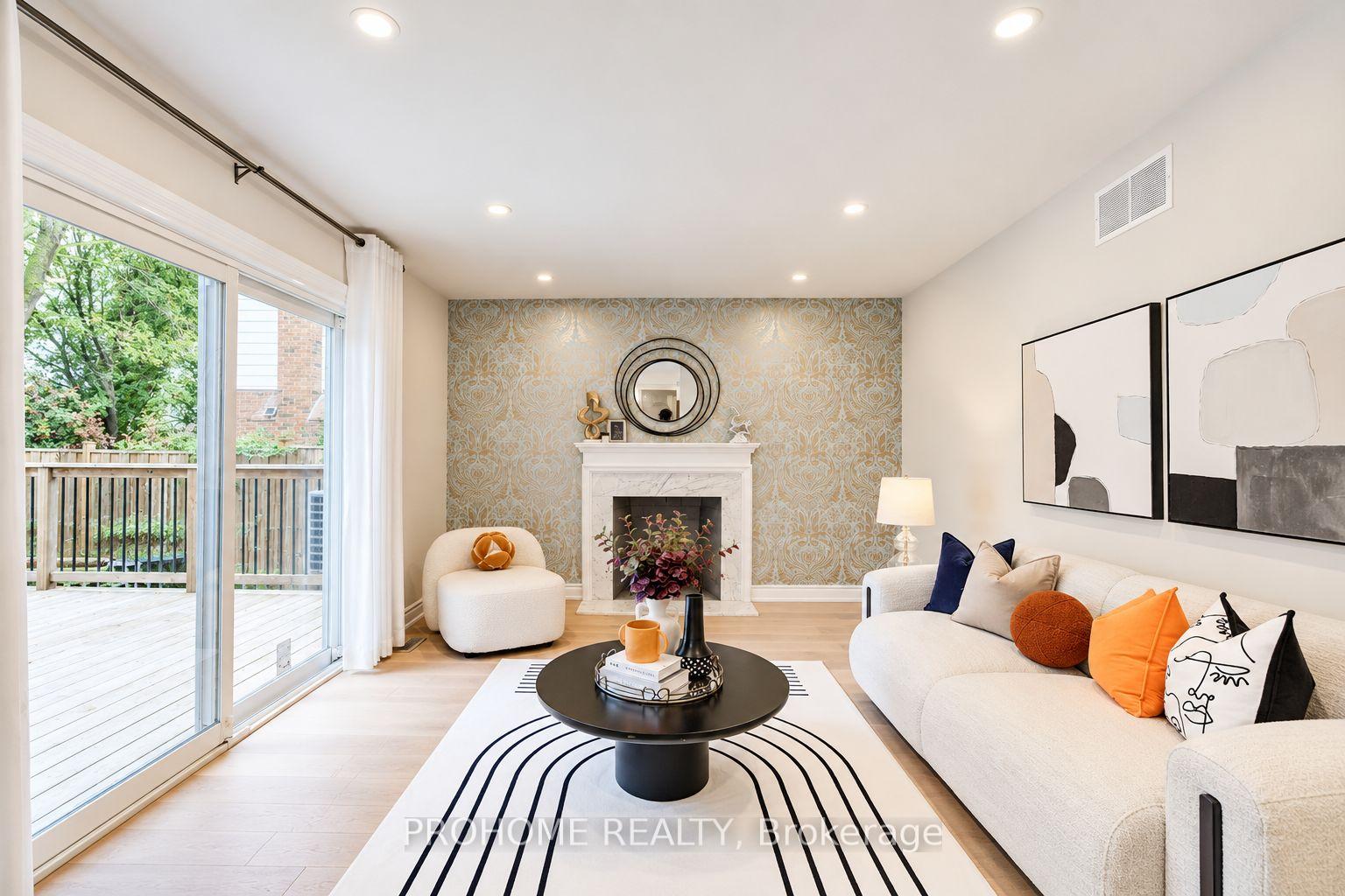 Photo 17 of 36 Summerfeldt Crescent, Markham, Unionville — HOMEH