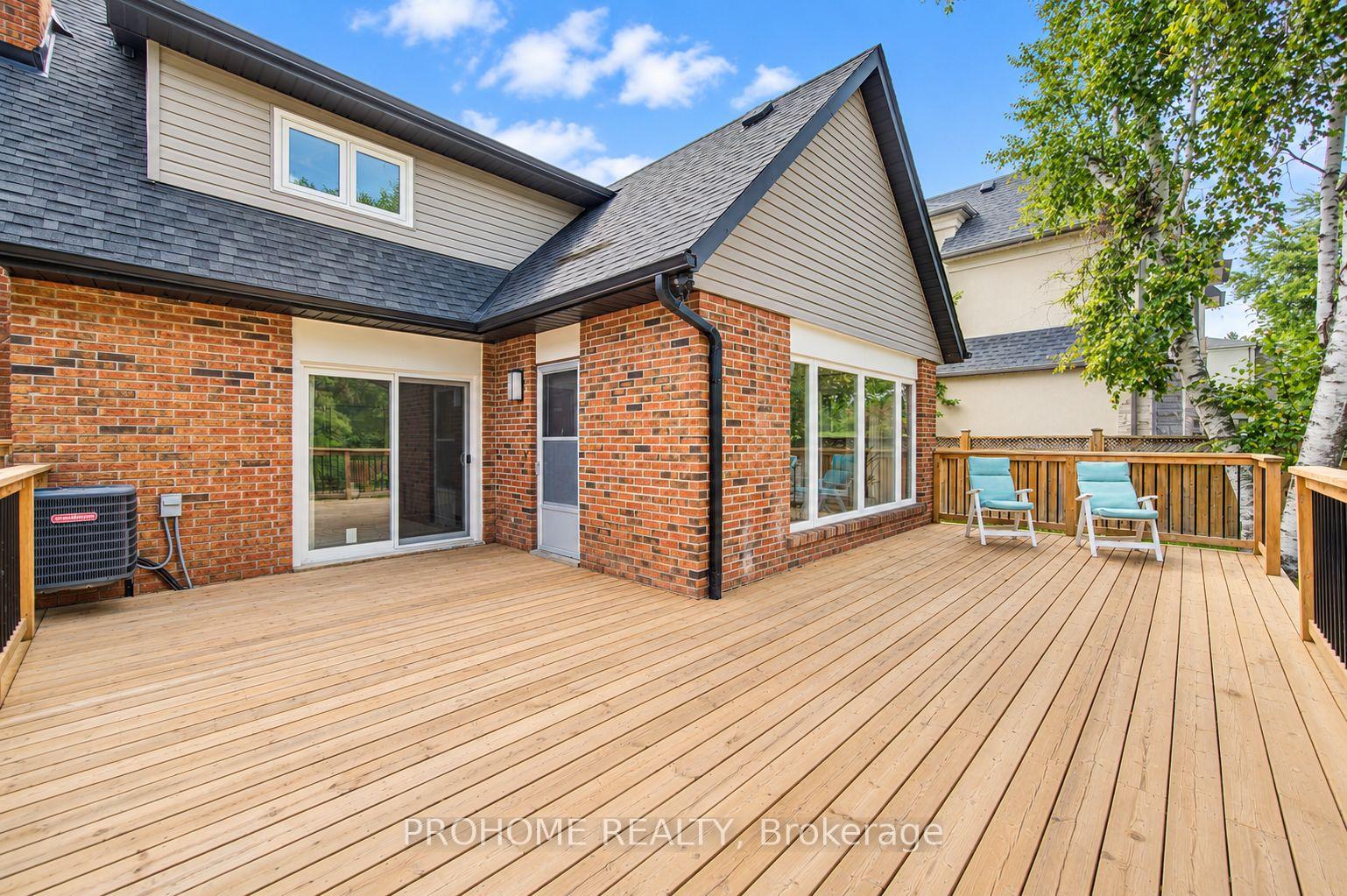 Photo 19 of 36 Summerfeldt Crescent, Markham, Unionville — HOMEH
