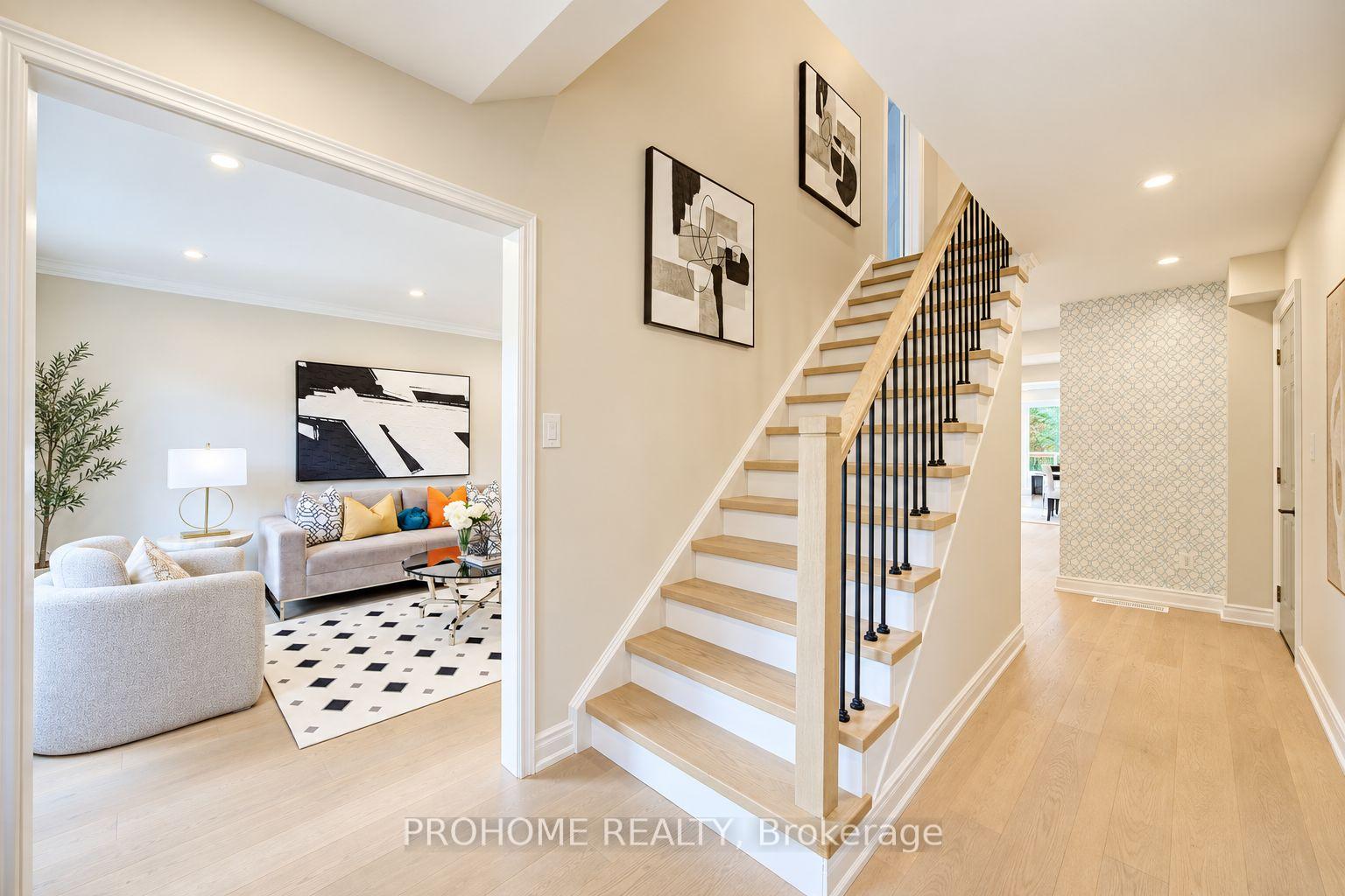 Photo 21 of 36 Summerfeldt Crescent, Markham, Unionville — HOMEH