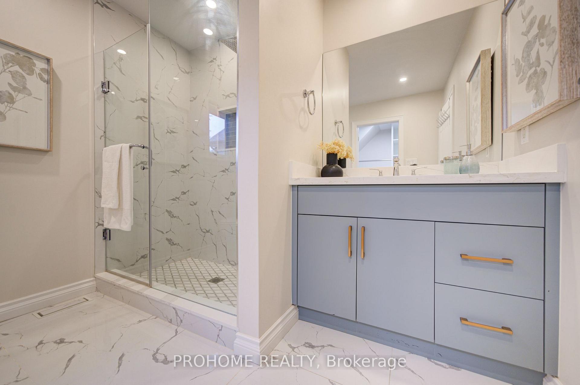 Photo 27 of 36 Summerfeldt Crescent, Markham, Unionville — HOMEH