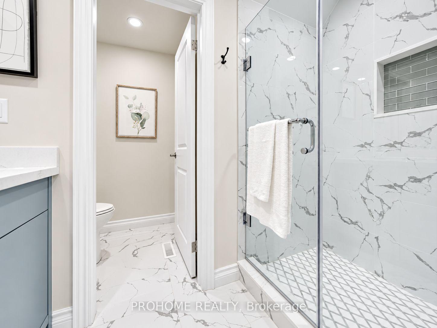 Photo 32 of 36 Summerfeldt Crescent, Markham, Unionville — HOMEH