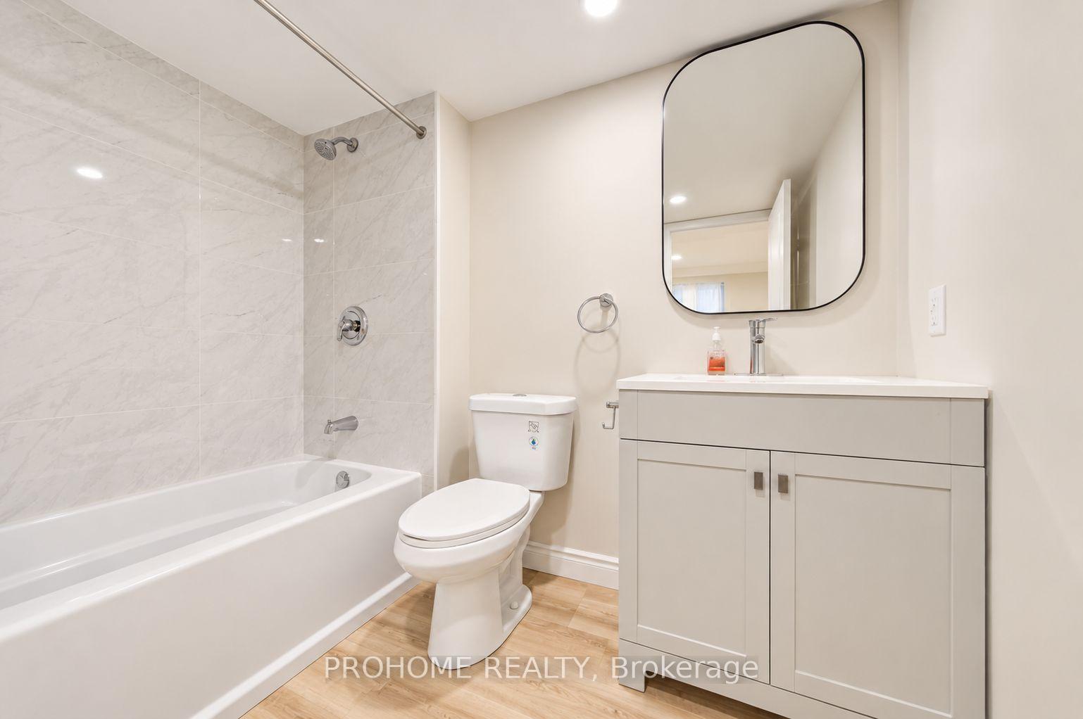 Photo 38 of 36 Summerfeldt Crescent, Markham, Unionville — HOMEH