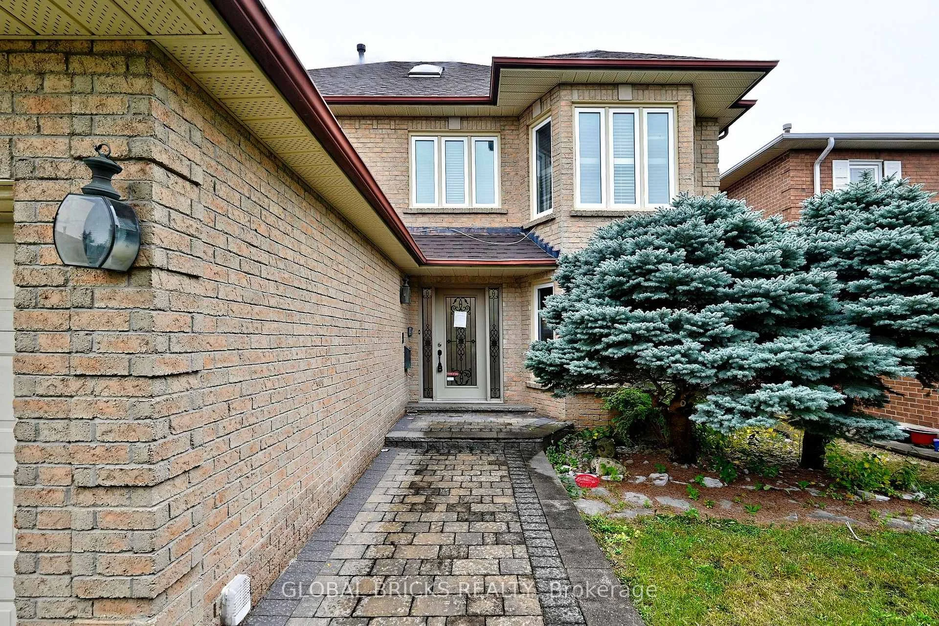 Photo 5 of 8 Elmsley Drive, Richmond Hill, Observatory — HOMEH