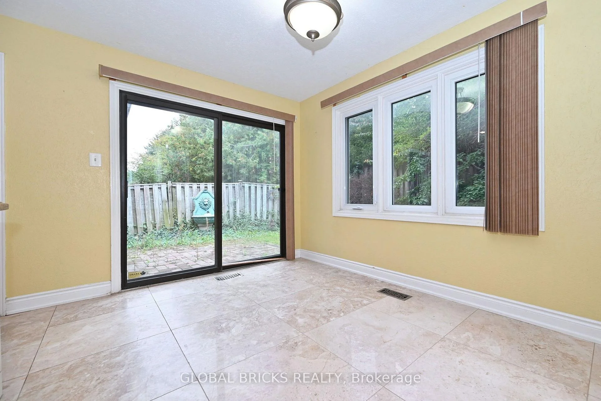 Photo 19 of 8 Elmsley Drive, Richmond Hill, Observatory — HOMEH