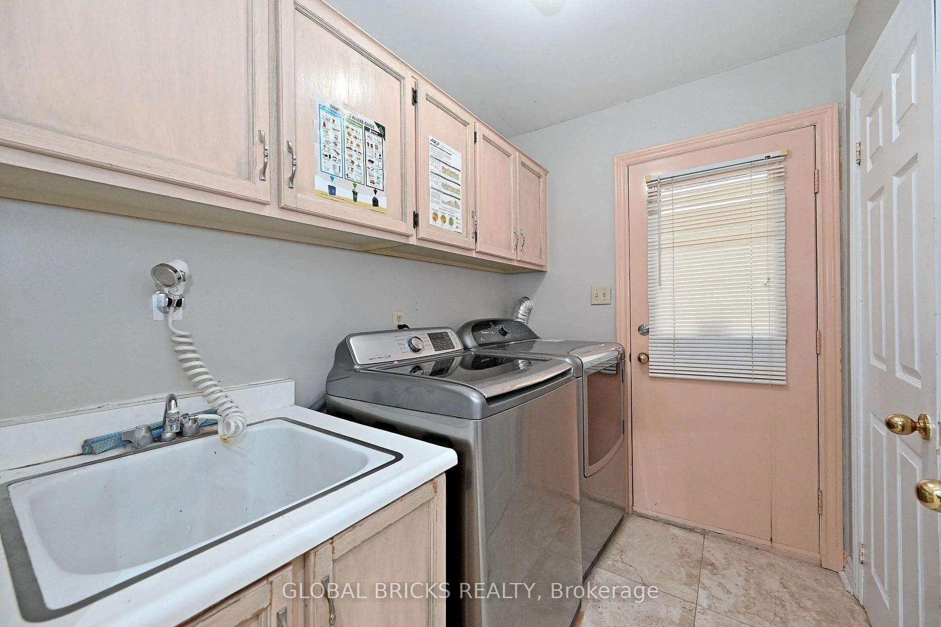Photo 22 of 8 Elmsley Drive, Richmond Hill, Observatory — HOMEH