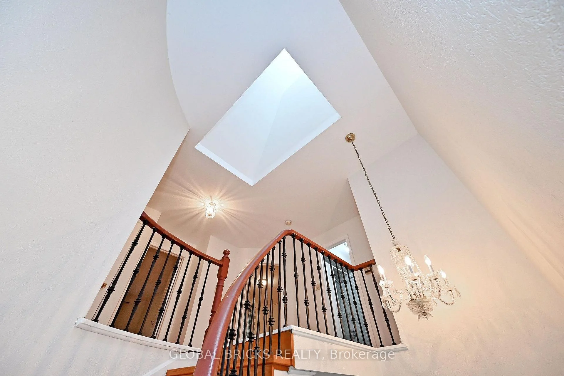 Photo 24 of 8 Elmsley Drive, Richmond Hill, Observatory — HOMEH