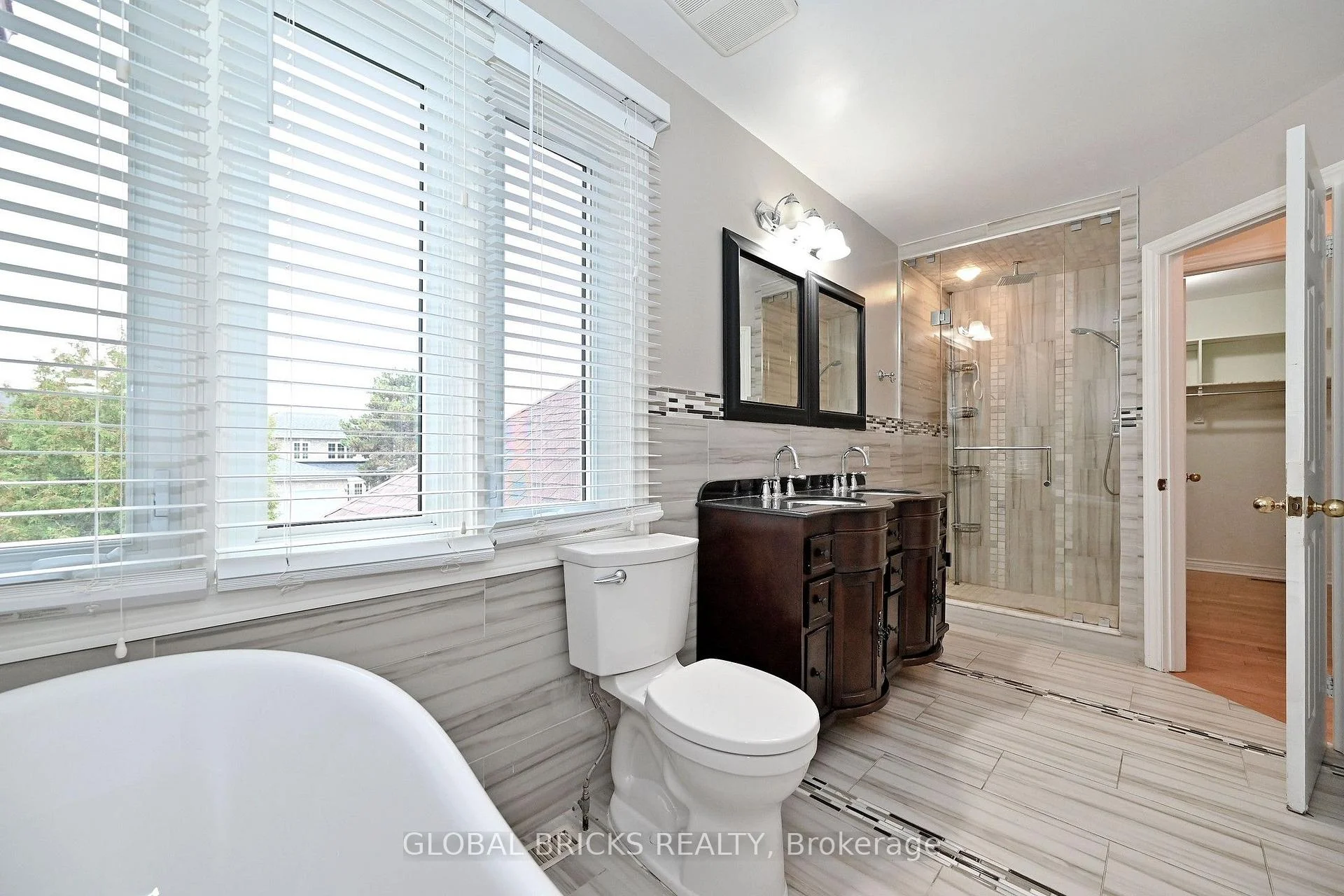 Photo 32 of 8 Elmsley Drive, Richmond Hill, Observatory — HOMEH
