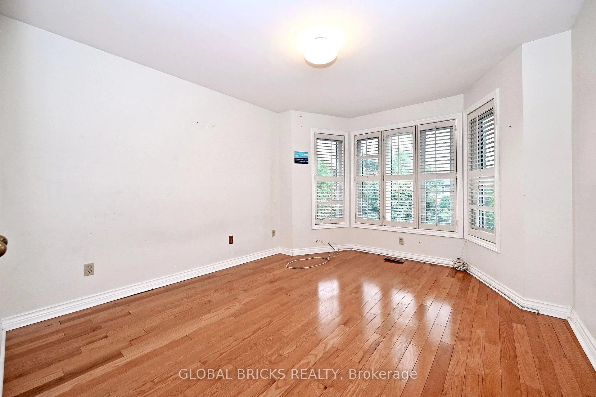 Photo 37 of 8 Elmsley Drive, Richmond Hill, Observatory — HOMEH