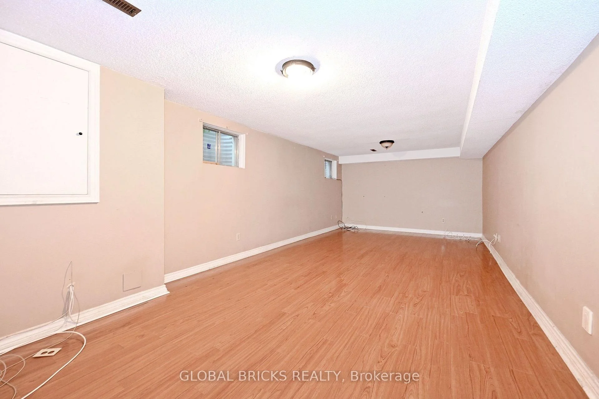 Photo 41 of 8 Elmsley Drive, Richmond Hill, Observatory — HOMEH