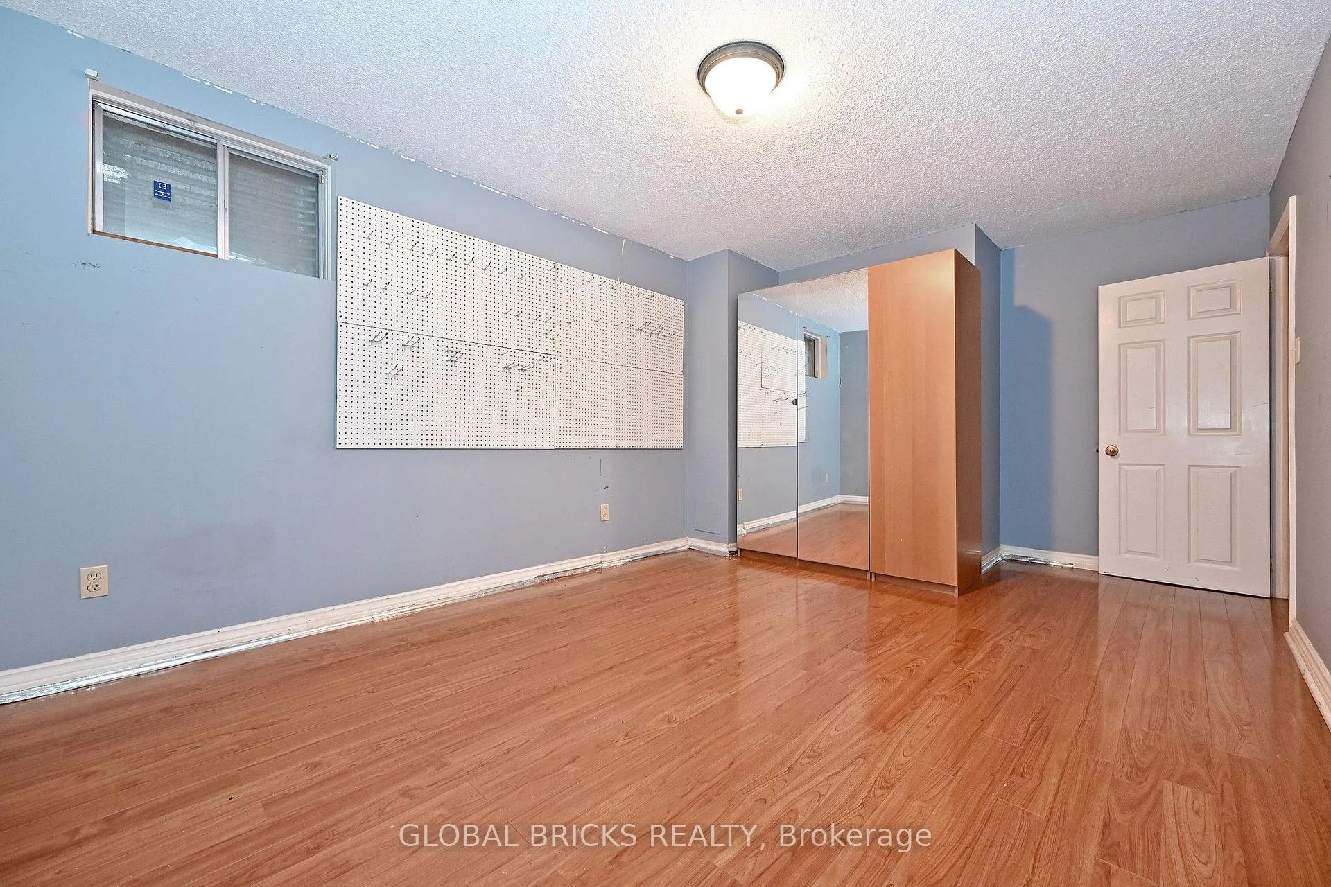 Photo 44 of 8 Elmsley Drive, Richmond Hill, Observatory — HOMEH