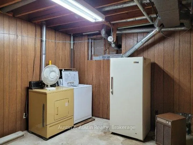 Photo 12 of 66 Ross Street, Dryden, Riverview — HOMEH