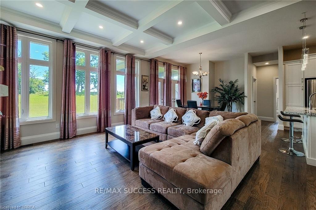 Photo 12 of 23 Tedley Boulevard, Brantford, Empire South — HOMEH