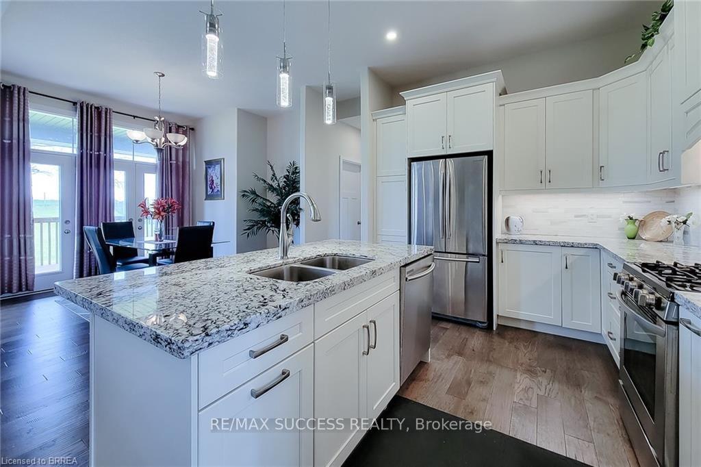 Photo 15 of 23 Tedley Boulevard, Brantford, Empire South — HOMEH