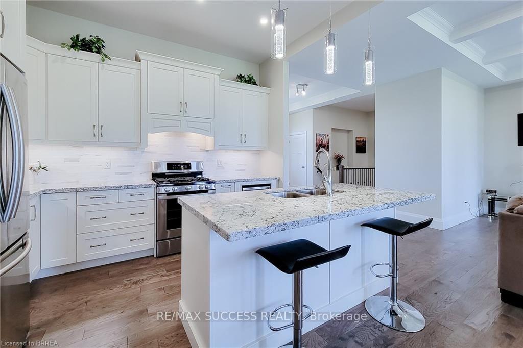Photo 16 of 23 Tedley Boulevard, Brantford, Empire South — HOMEH