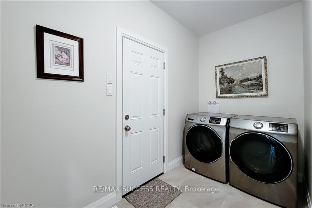 Photo 19 of 23 Tedley Boulevard, Brantford, Empire South — HOMEH