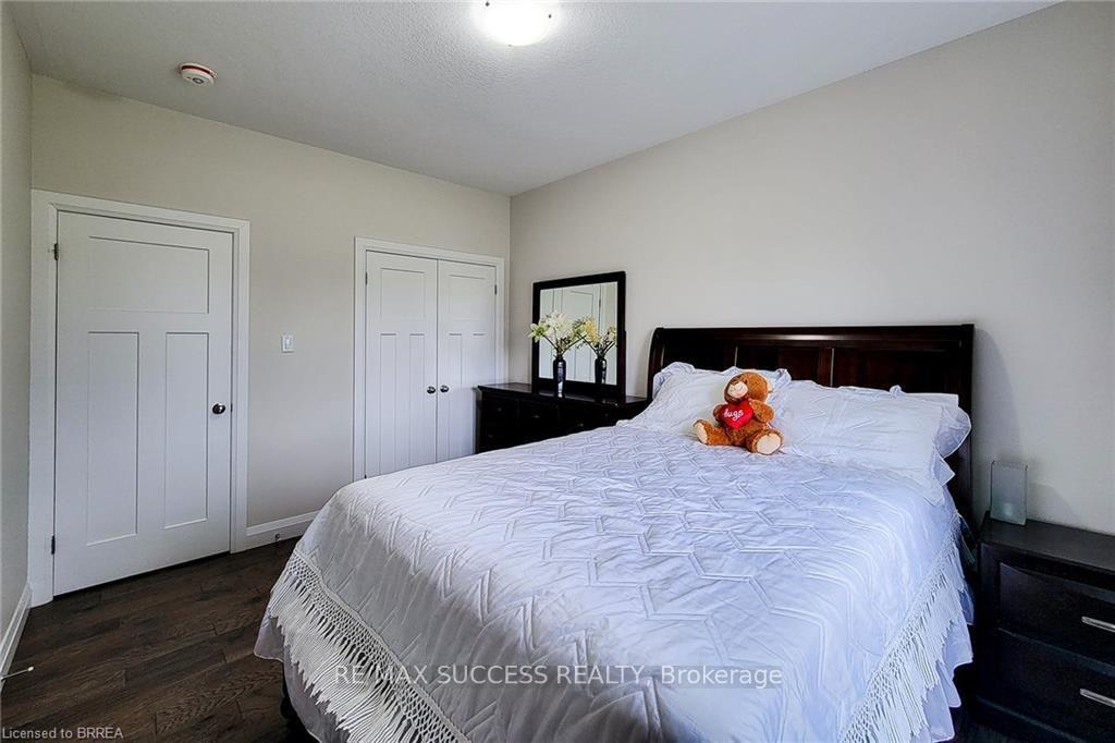 Photo 26 of 23 Tedley Boulevard, Brantford, Empire South — HOMEH