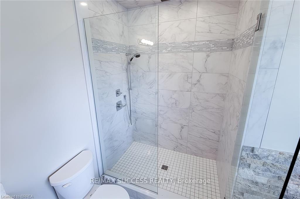 Photo 32 of 23 Tedley Boulevard, Brantford, Empire South — HOMEH