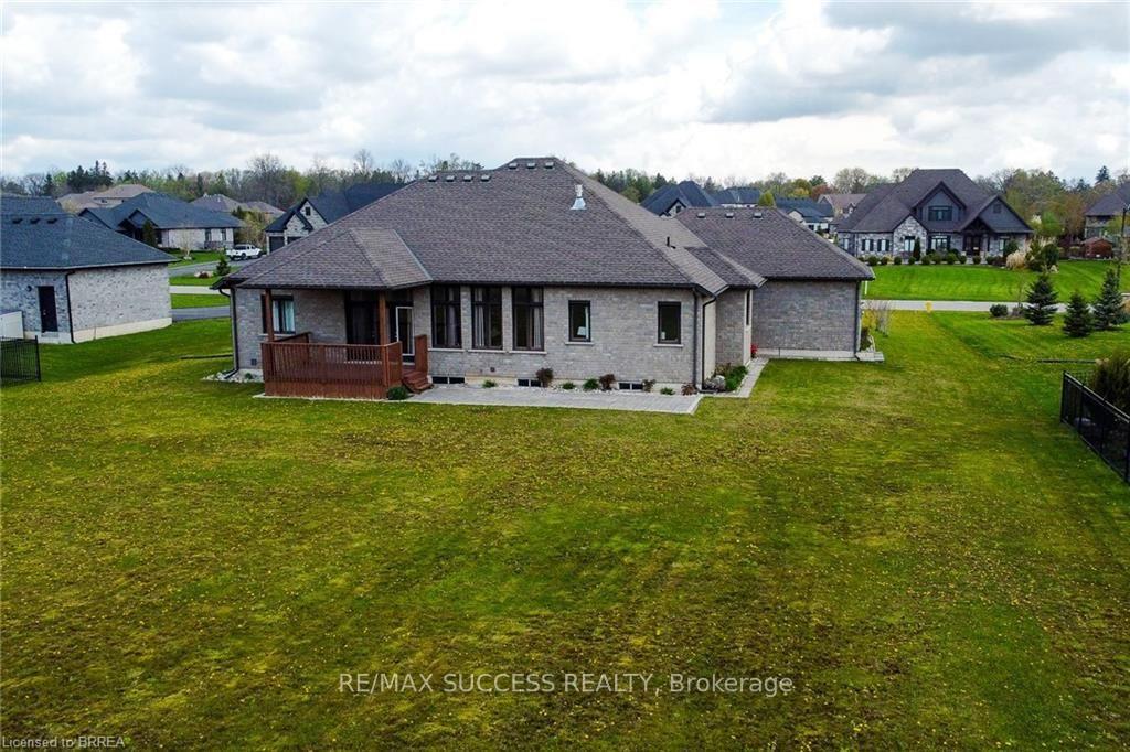 Photo 33 of 23 Tedley Boulevard, Brantford, Empire South — HOMEH
