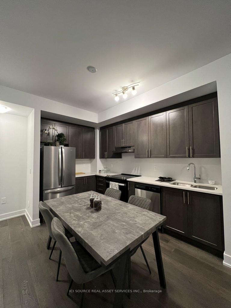 Front of Unit L119, 9570 Islington Avenue