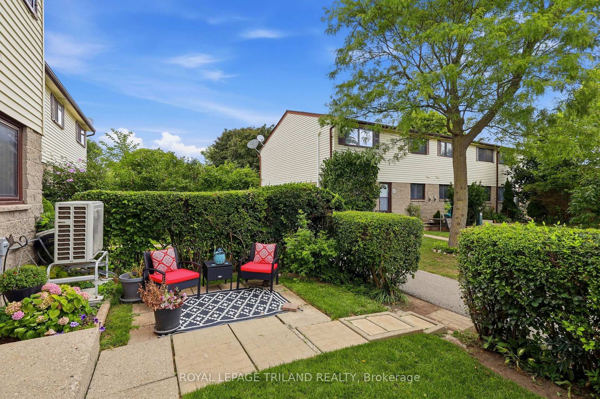 Photo 4 of Unit 81, 825 Dundalk Drive, London, South Q — HOMEH