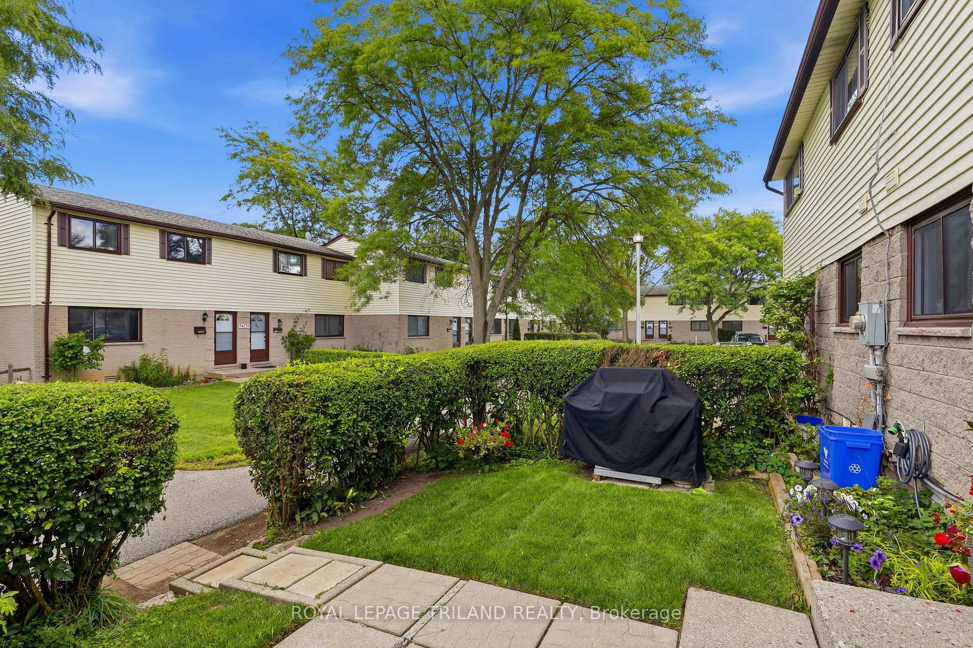 Photo 5 of Unit 81, 825 Dundalk Drive, London, South Q — HOMEH