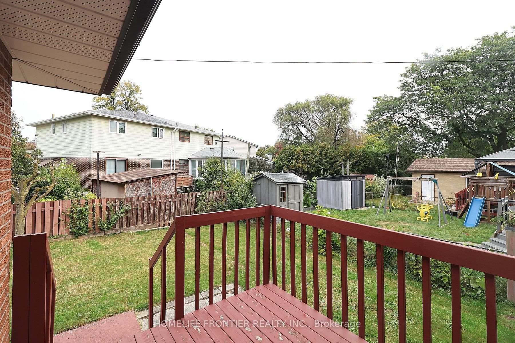 Photo 20 of 334 Rimilton Avenue, Etobicoke, Alderwood — HOMEH