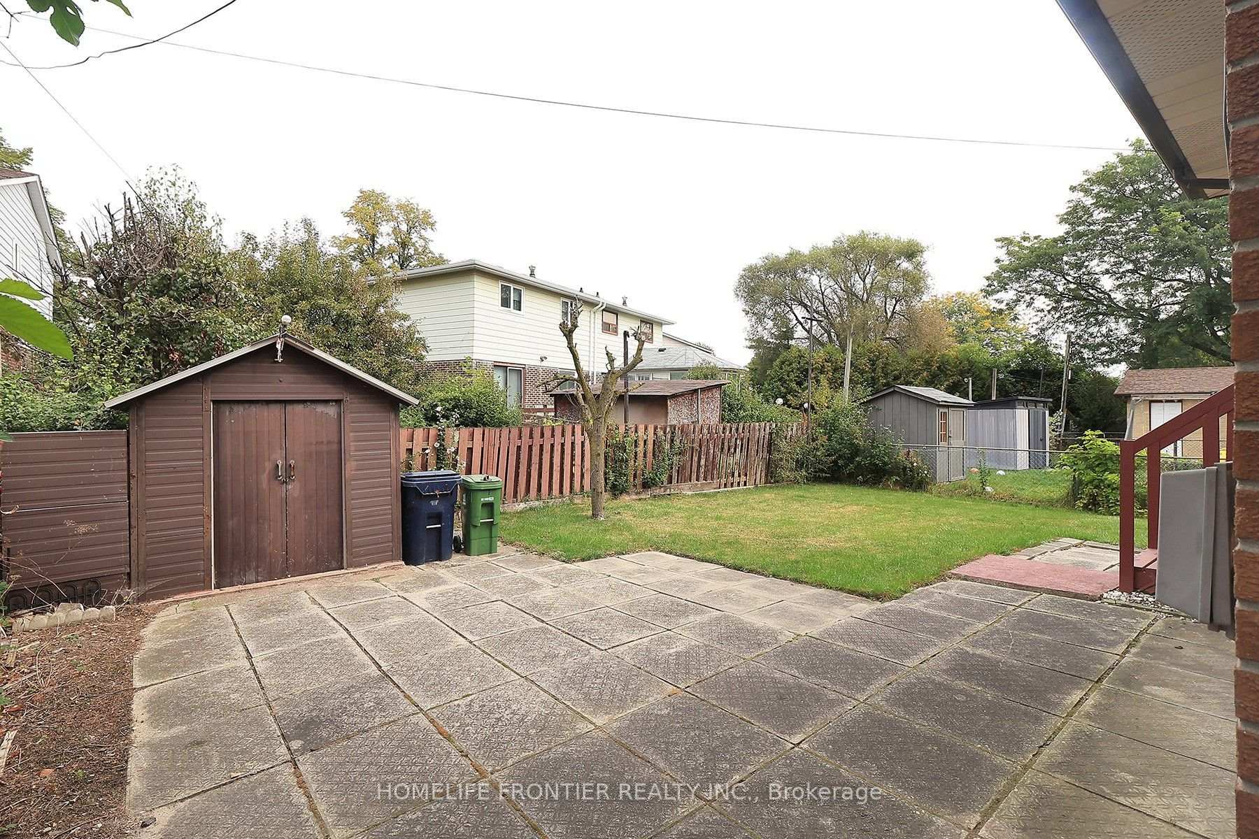 Photo 22 of 334 Rimilton Avenue, Etobicoke, Alderwood — HOMEH