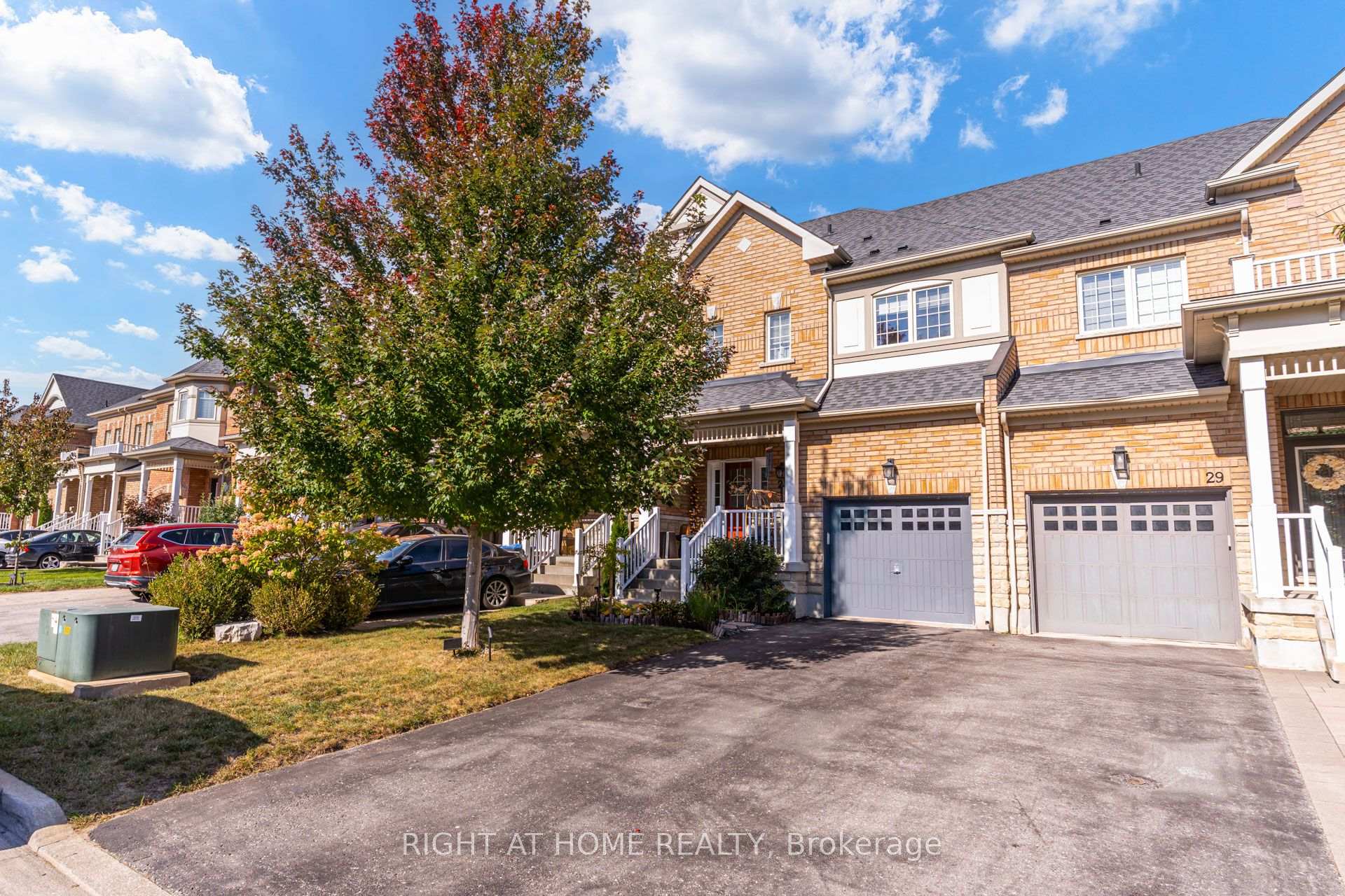Photo 6 of 27 Fallis Crescent, Caledon, Caledon East — HOMEH