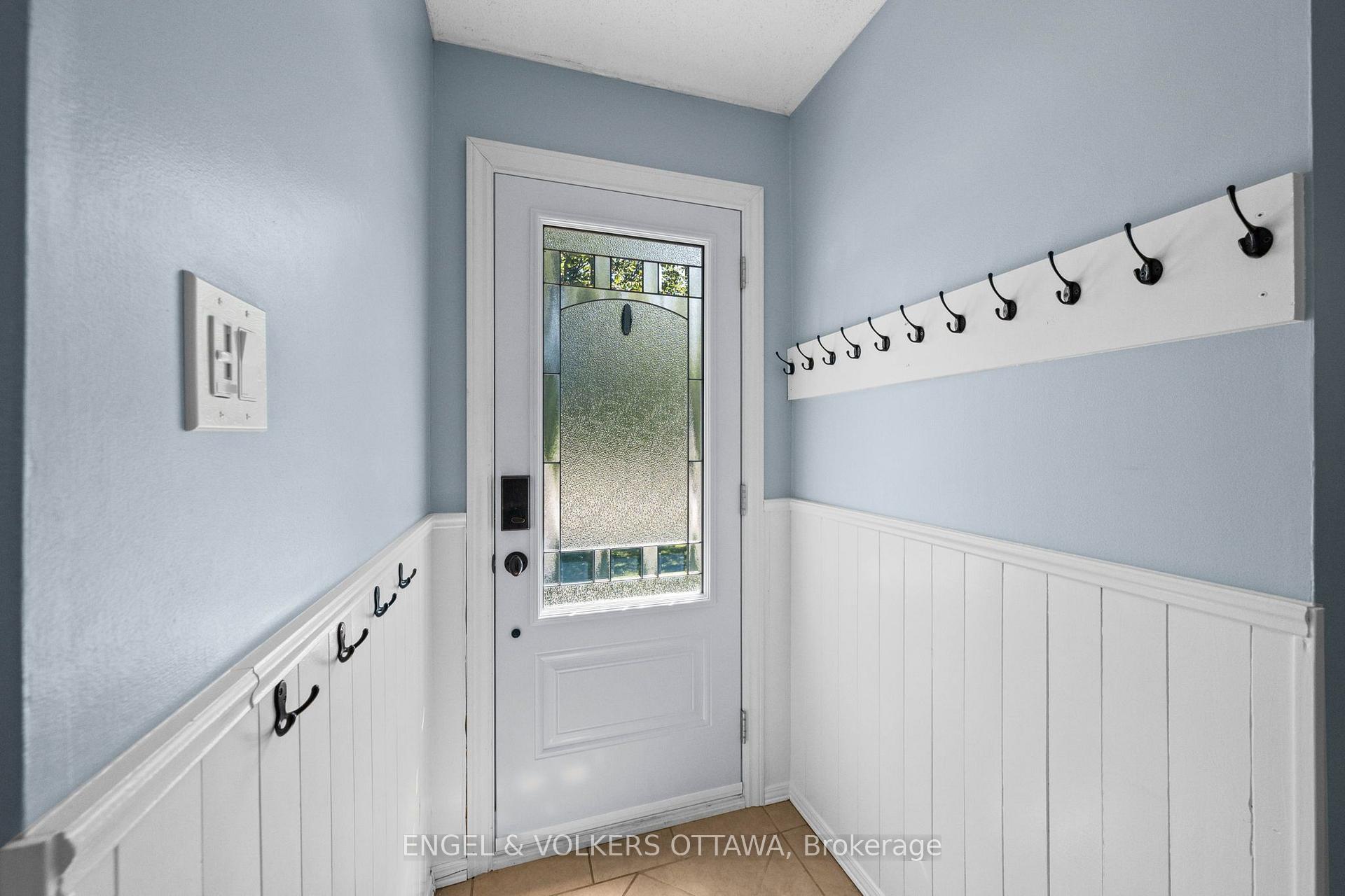 Photo 3 of 51 Morton Drive, Ottawa, Kanata - Glencairn/Hazeldean — HOMEH