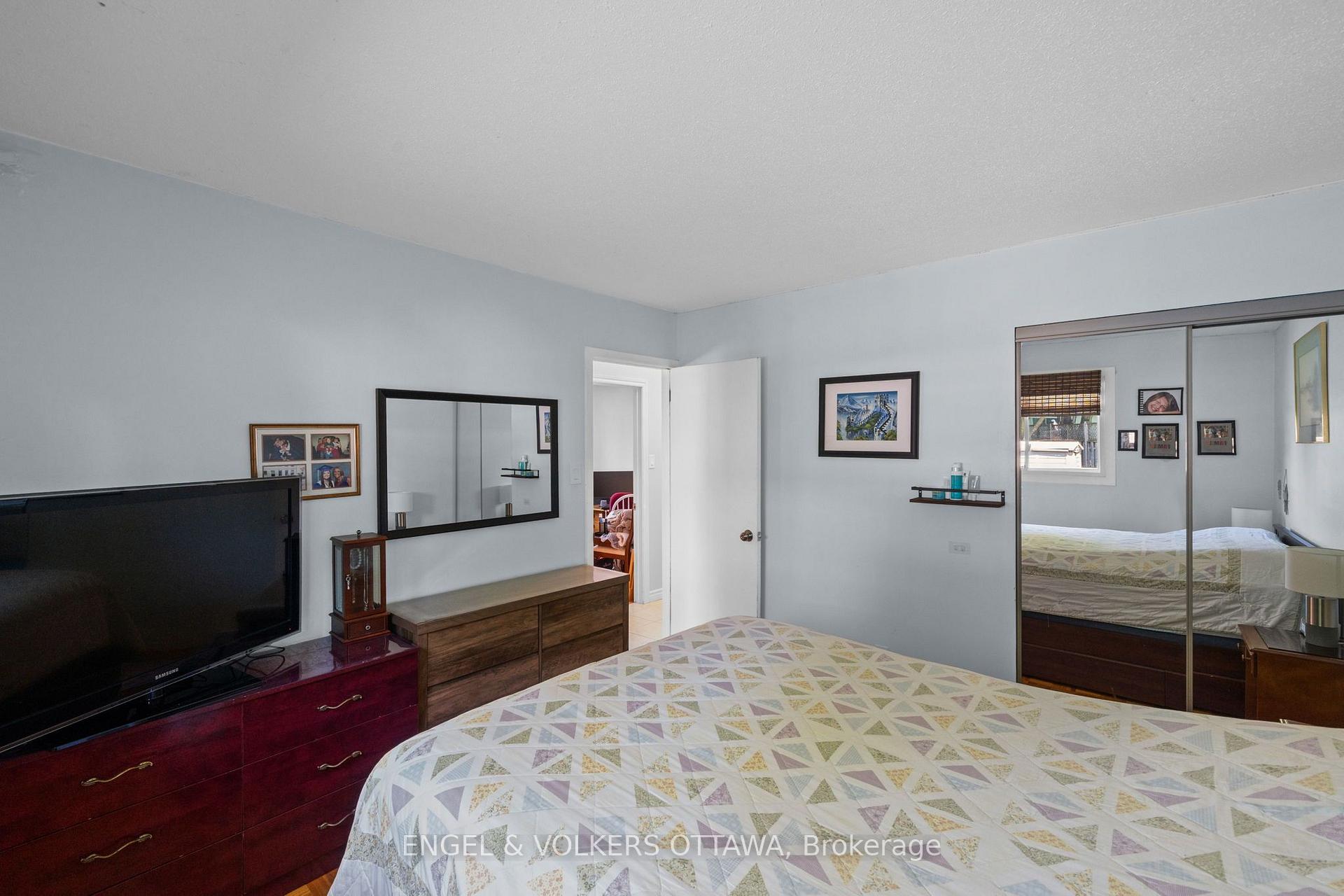 Photo 14 of 51 Morton Drive, Ottawa, Kanata - Glencairn/Hazeldean — HOMEH