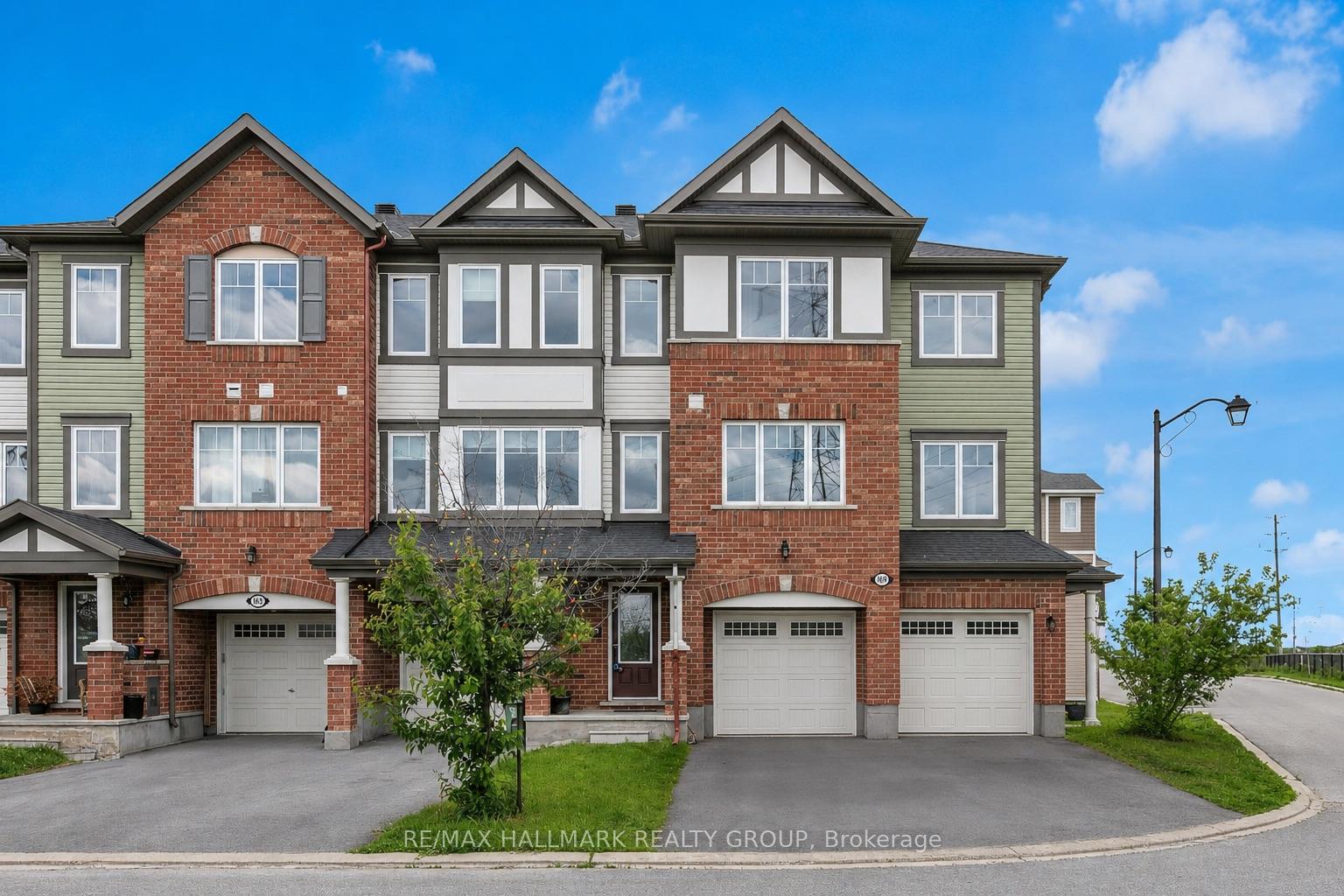 Photo 1 of 167 Gelderland Private, Ottawa, Kanata - Emerald Meadows/Trailwest — HOMEH