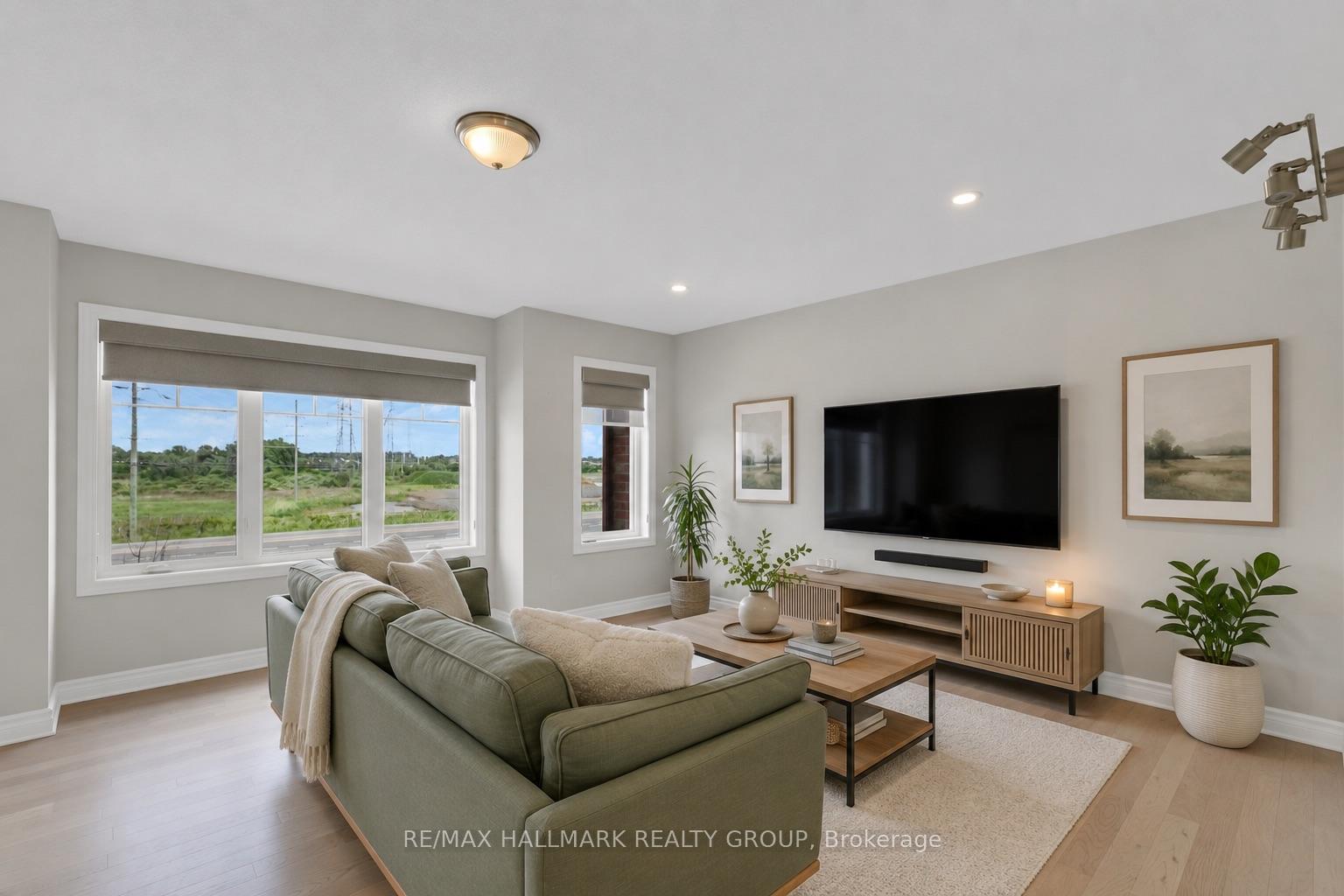 Photo 5 of 167 Gelderland Private, Ottawa, Kanata - Emerald Meadows/Trailwest — HOMEH