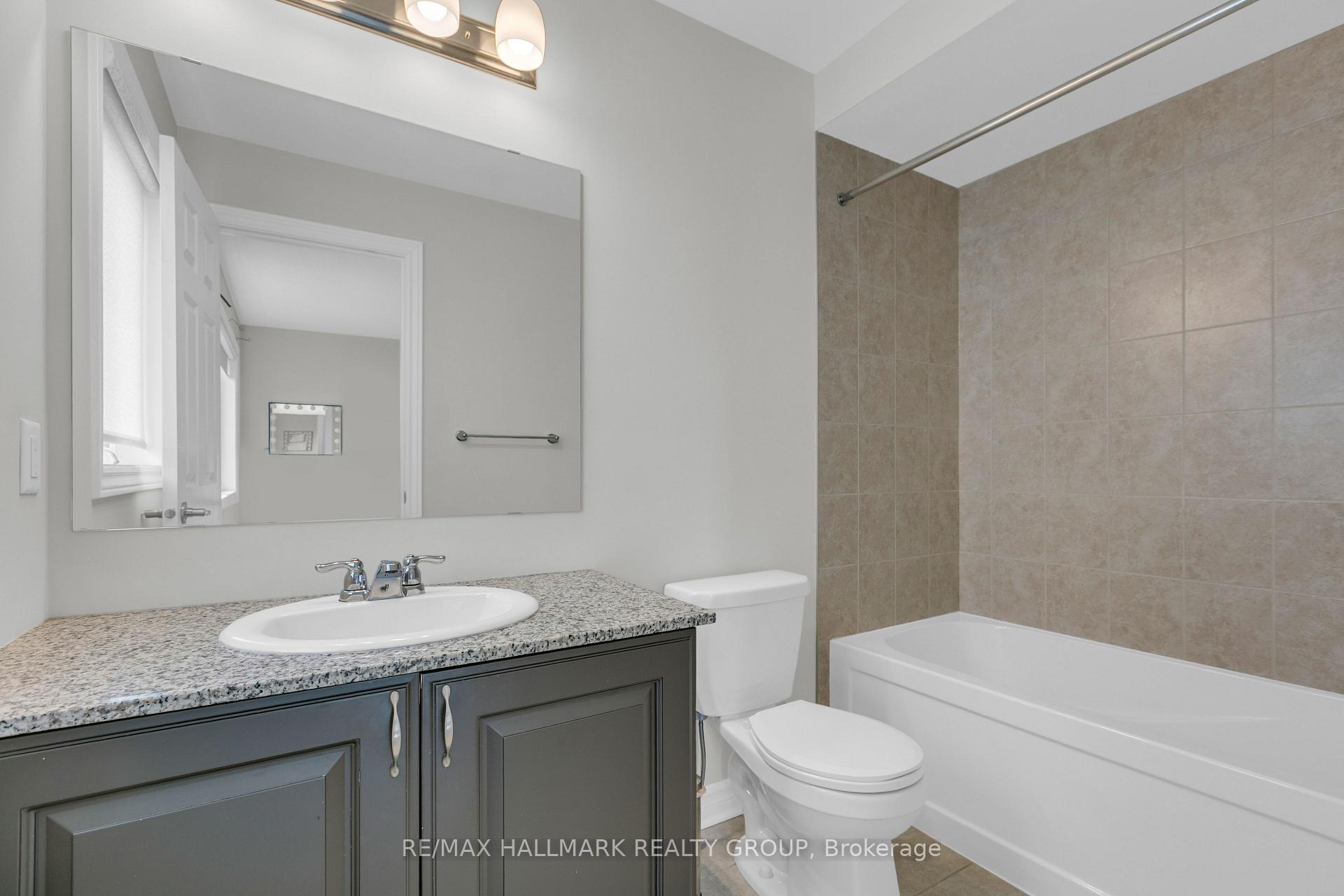 Photo 19 of 167 Gelderland Private, Ottawa, Kanata - Emerald Meadows/Trailwest — HOMEH
