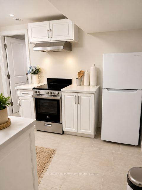 Photo 2 of Unit Lower, 17 Longfield Road, Etobicoke, Princess-Rosethorn — HOMEH