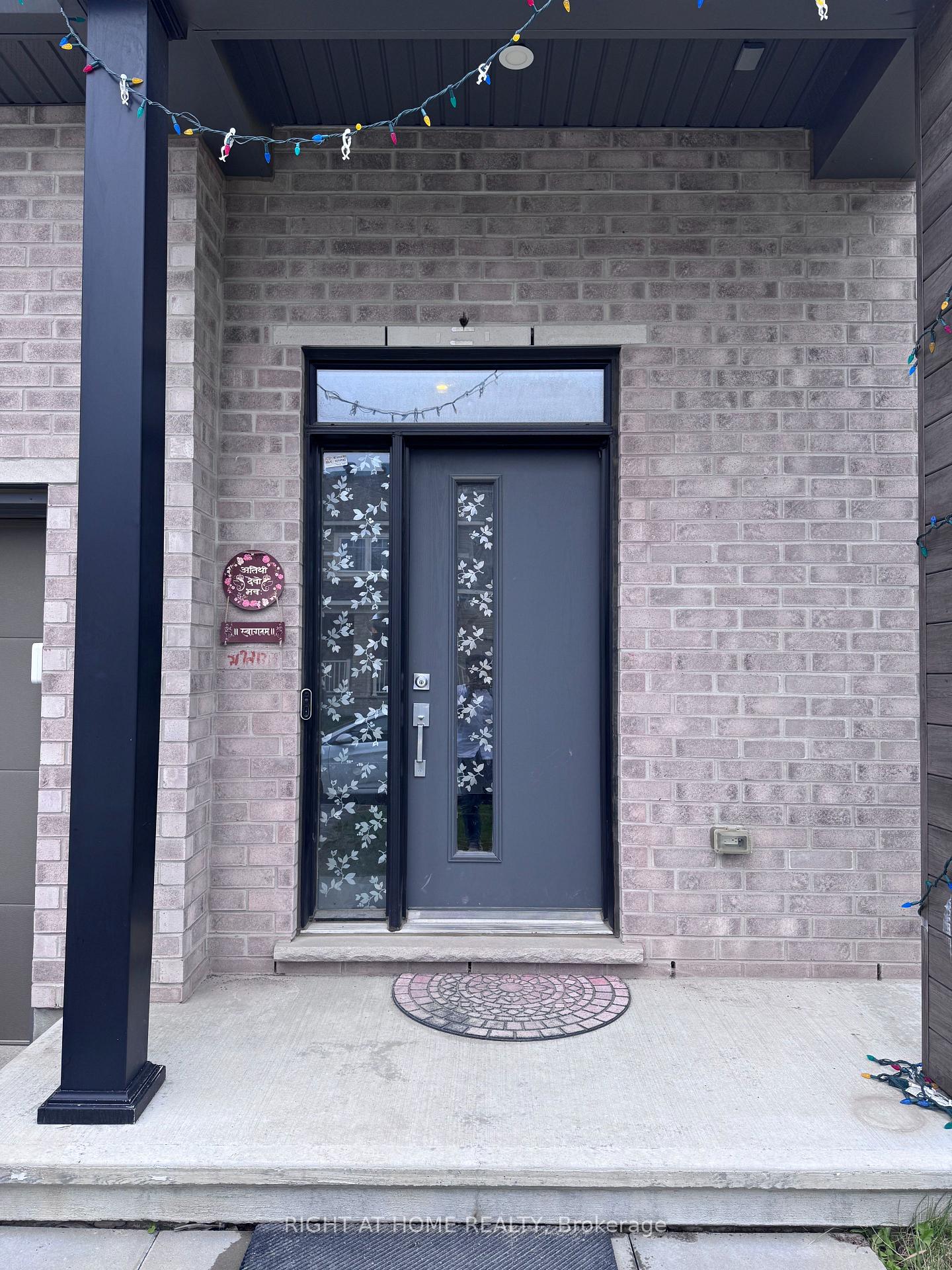 Photo 1 of 700 Fairline Row, Ottawa, Kanata - Emerald Meadows/Trailwest — HOMEH