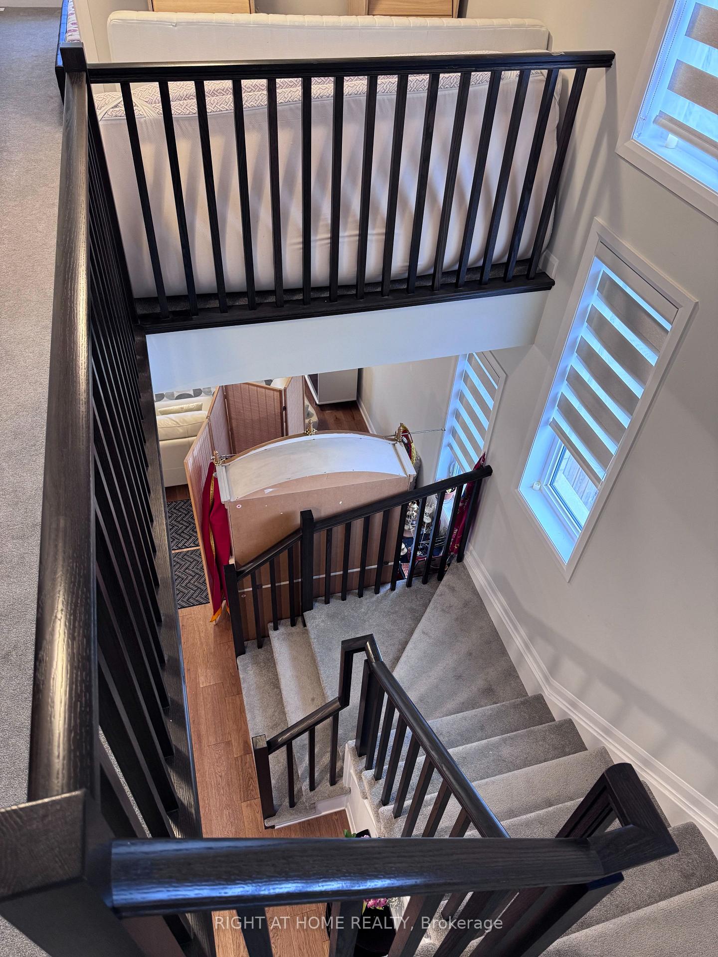 Photo 16 of 700 Fairline Row, Ottawa, Kanata - Emerald Meadows/Trailwest — HOMEH